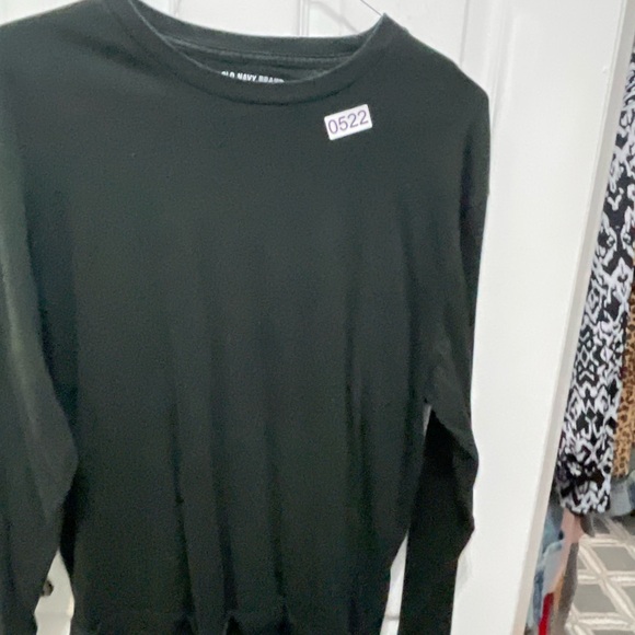 Old navy t-shirt black longsleeve - Picture 2 of 6